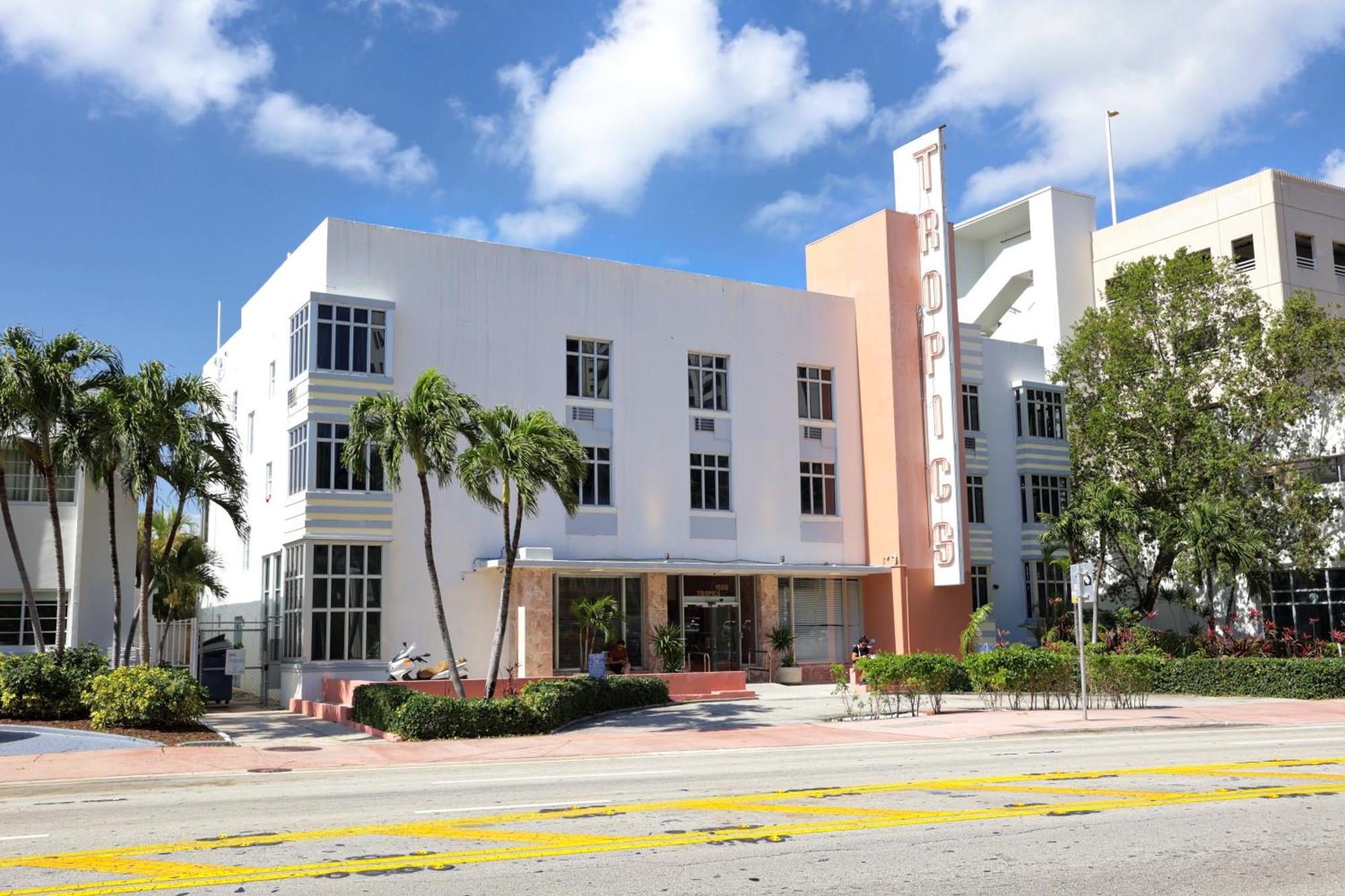 Tropics Hotel Miami Beach Exterior photo