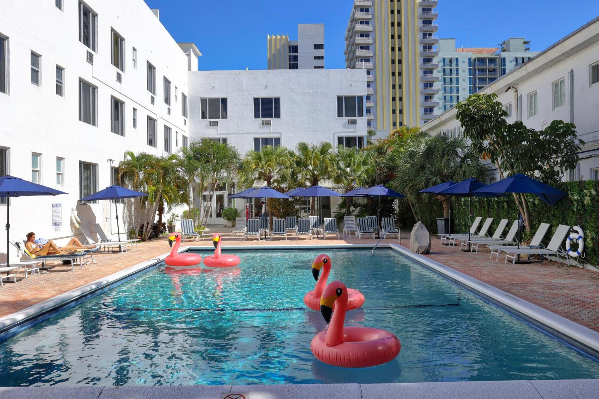 Tropics Hotel Miami Beach Exterior photo