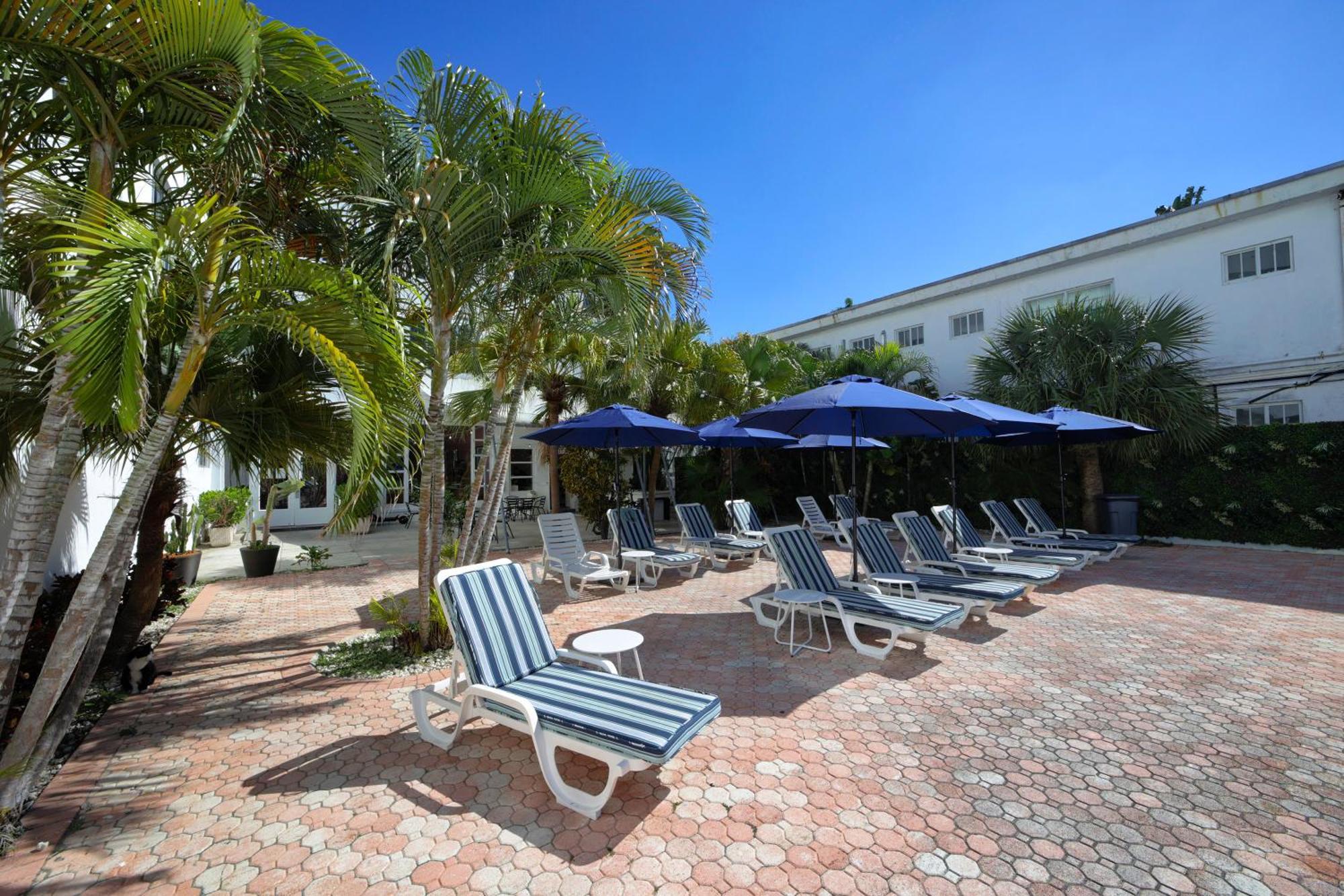 Tropics Hotel Miami Beach Exterior photo